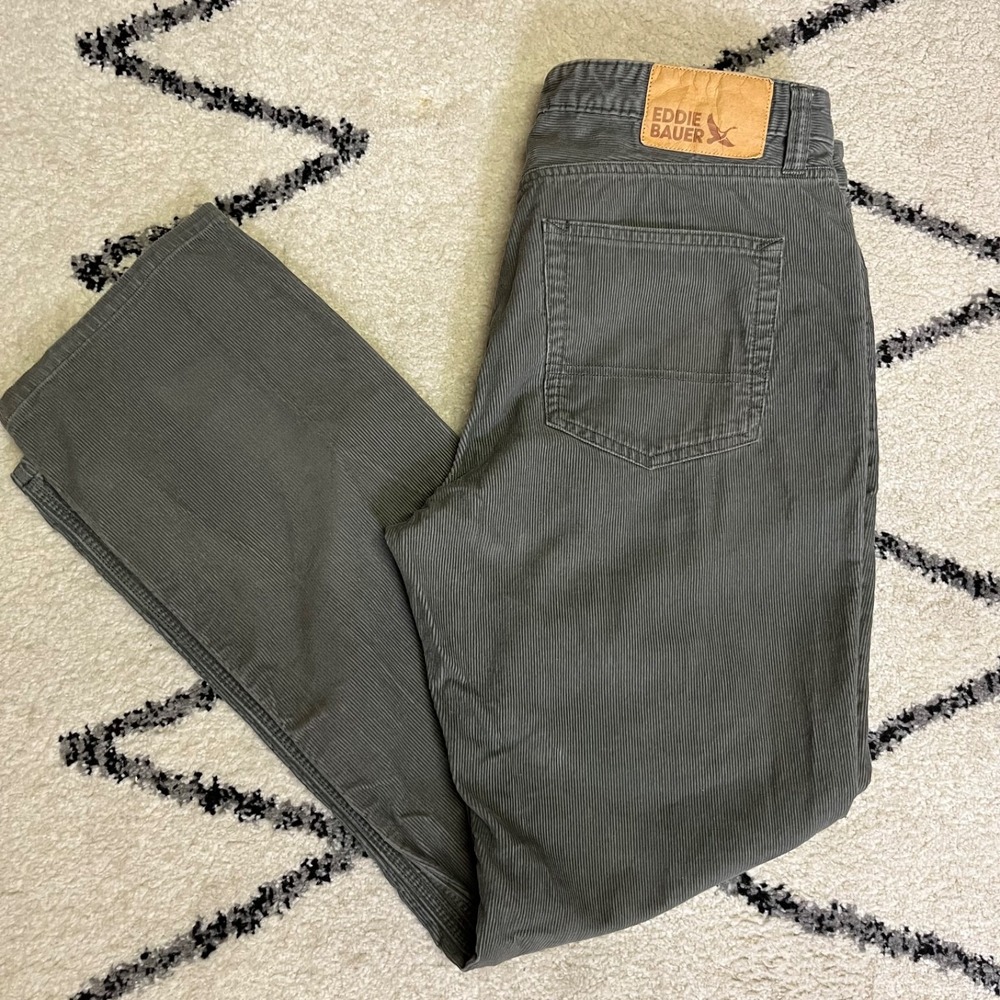 Eddie Bauer Mens Corduroy Pants Green 35x32 100% Cotton Straight Fit Outdoor